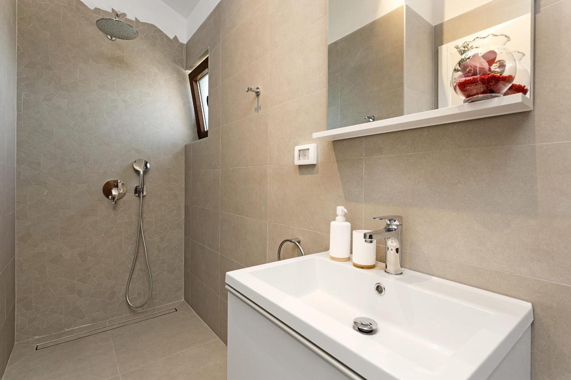 Villa Ogradina Near Pula With Sea View For 5 Persons Only 3 Km From The Beach Krnica Exteriör bild